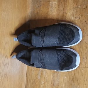 Men's water shoes